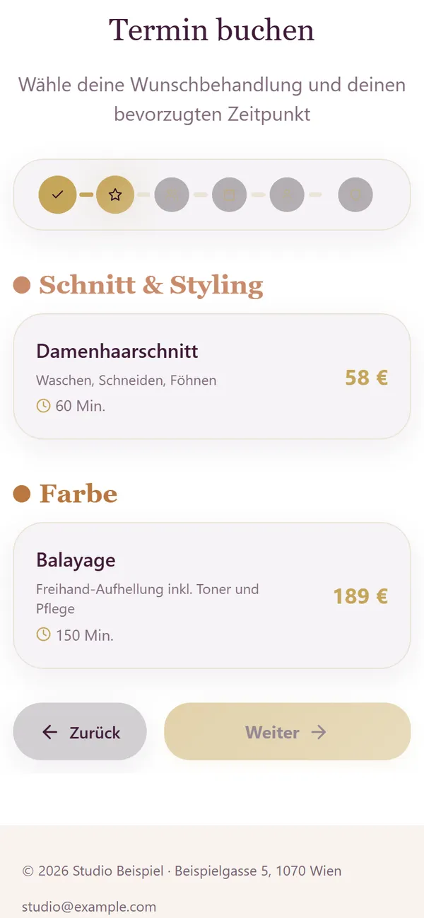 Buchungs-Widget von Astra BeautyOS am Handy mit Behandlungen, Dauer und Preis, Beispieldaten